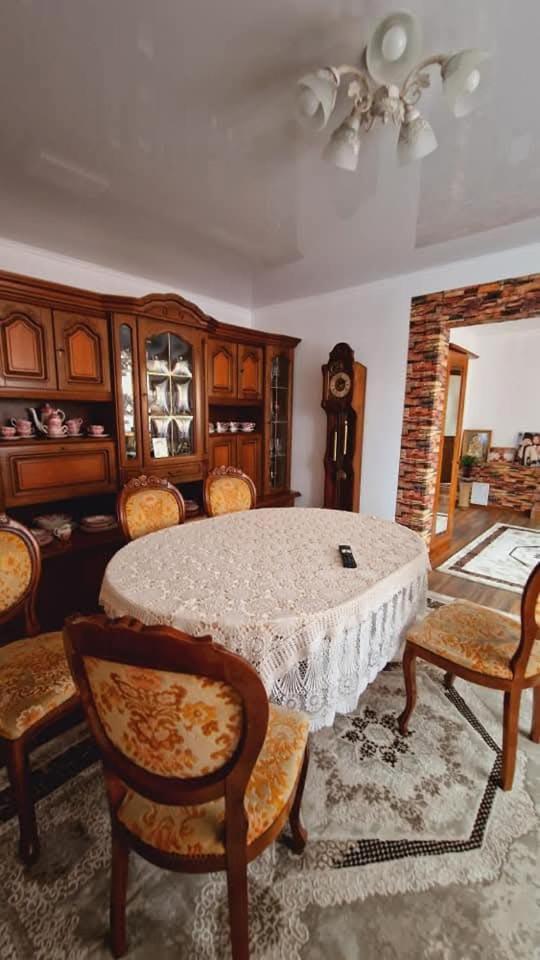 Pensiunea Rustic Oncesti Экстерьер фото
