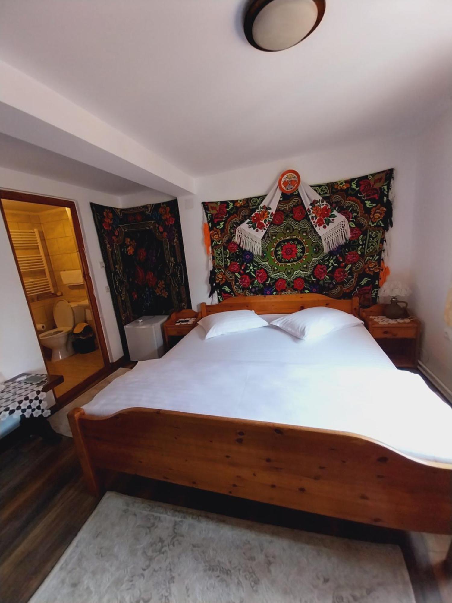Pensiunea Rustic Oncesti Экстерьер фото